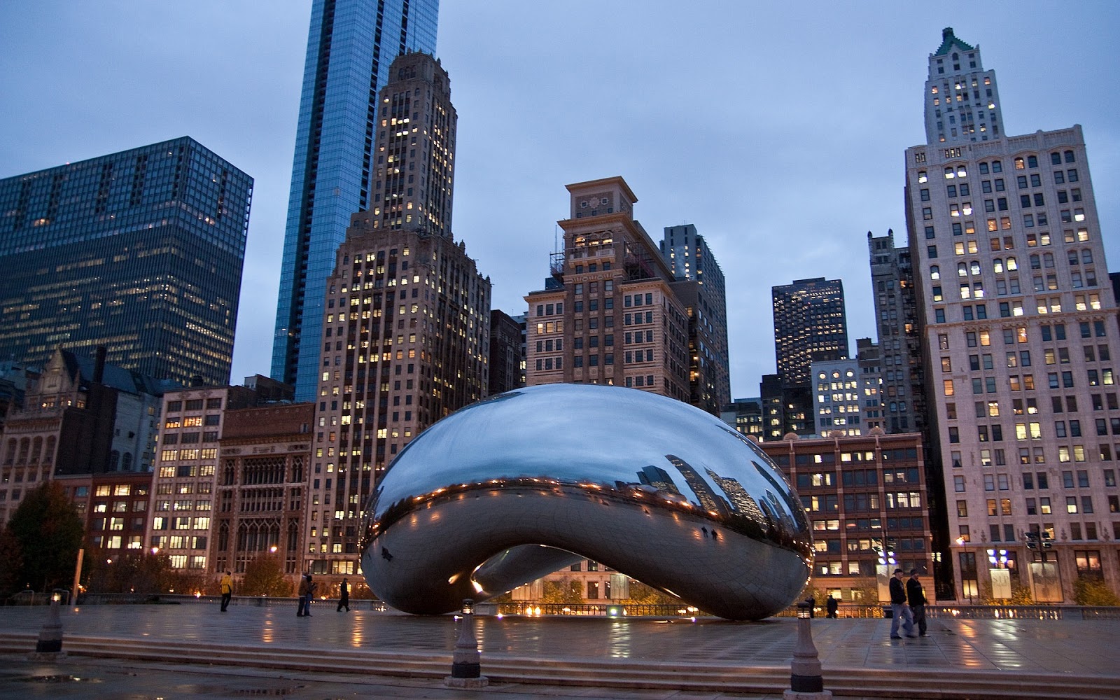 Công trình Cloud Gate tại thành phố Chicago, bang Illinois, Mỹ - Thẻ xanh định cư Mỹ